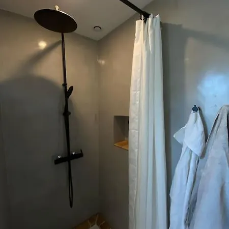 La Petite Maison De Semesterbostad Savennieres